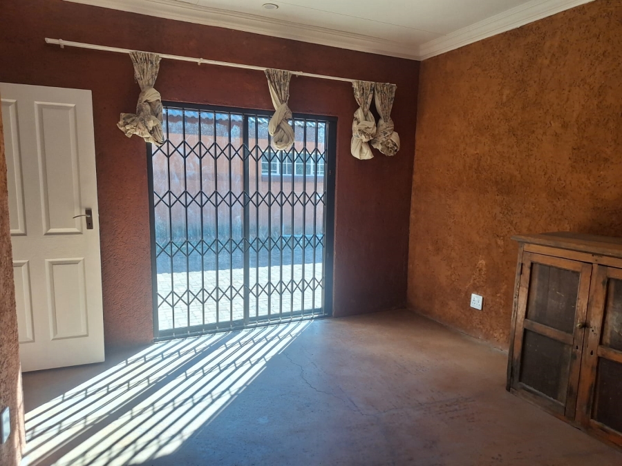 4 Bedroom Property for Sale in Kroonstad Rural Free State